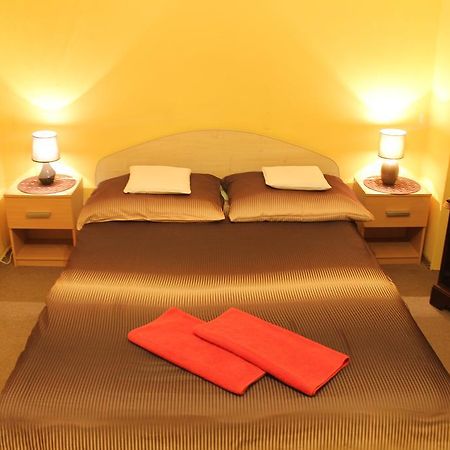 Hostel Pokoje Na Chmielnej 2 Varšava Pokoj fotografie