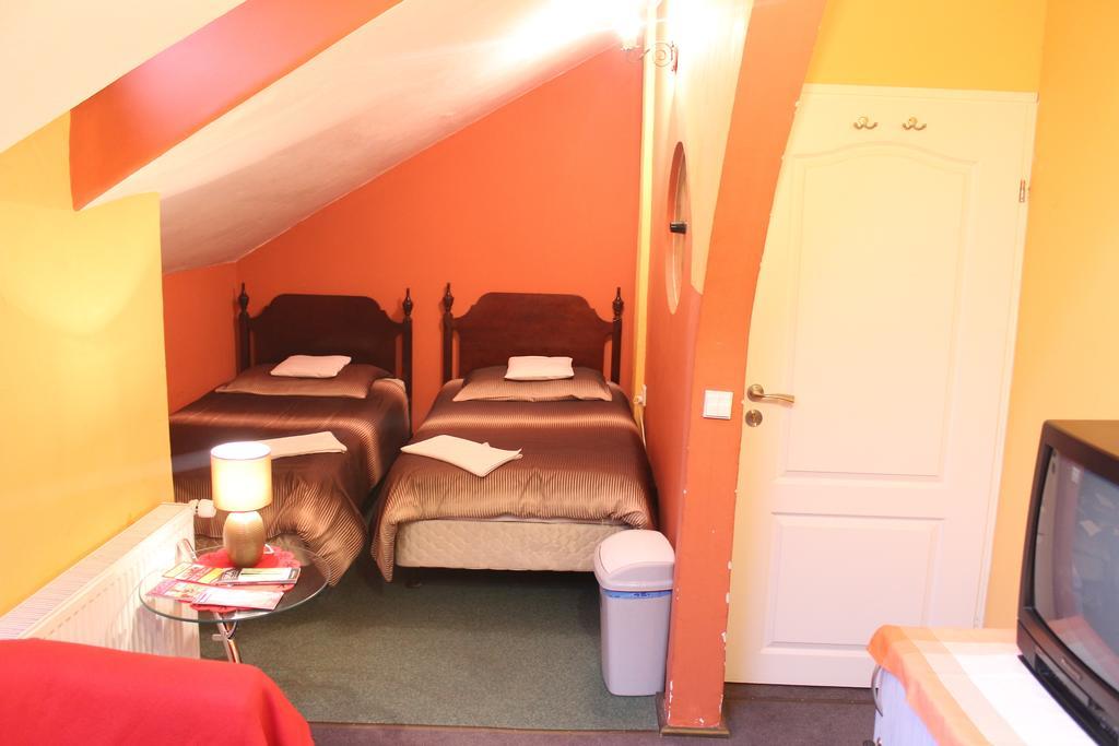 Hostel Pokoje Na Chmielnej 2 Varšava Pokoj fotografie
