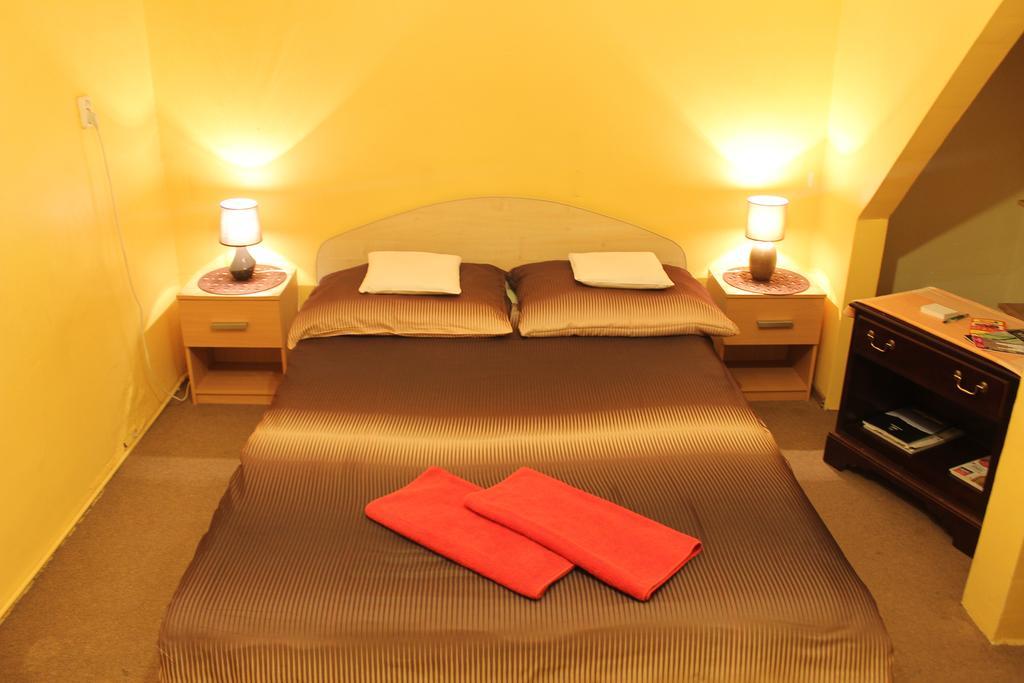 Hostel Pokoje Na Chmielnej 2 Varšava Pokoj fotografie